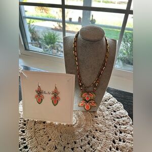 Retired Stella & Dot Hibiscus necklace & earring gold-toned chain enamel petals